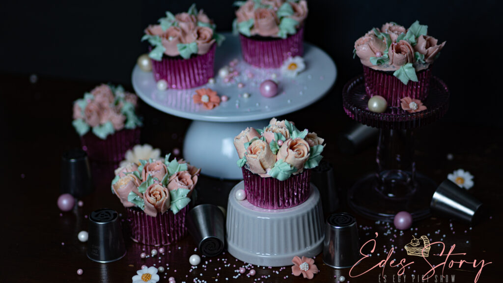 Orosz dekorcsővel készített vajkrém virág