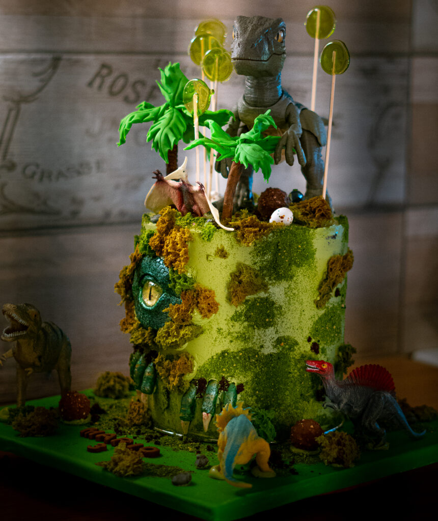 Dínó Torta Díszítése