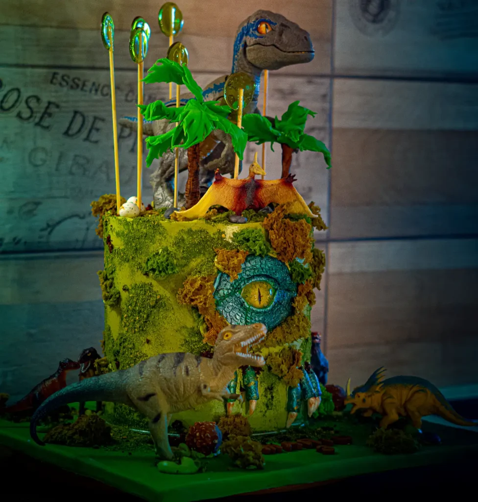 Dínó Torta Díszítése