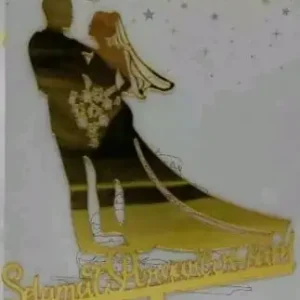 Torta beszúró - Esküvői  pár - Akril Arany Csokorral