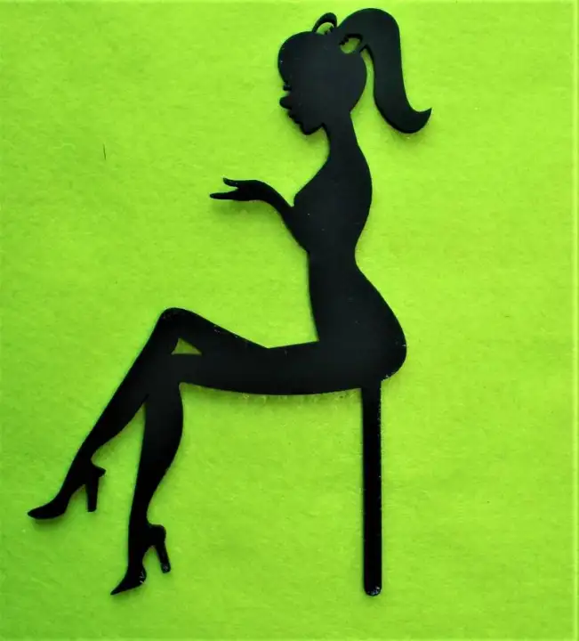 Díszítő beszúró - Fekete fa Csajos Torta dísz 12,5x18 cm