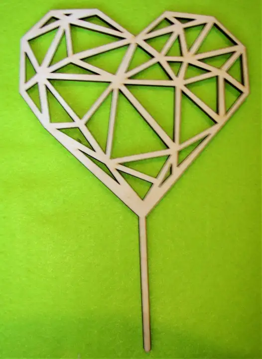 Díszítő beszúró - Natúr fa tortadísz áttört szív 14x20cm