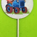 Díszítő beszúró - Nyomtatott fa kicsi maci traktorral Boldog születésnapot  8cm x 16cm