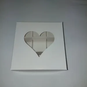 Fehér szíves bonbon doboz - 9db-os